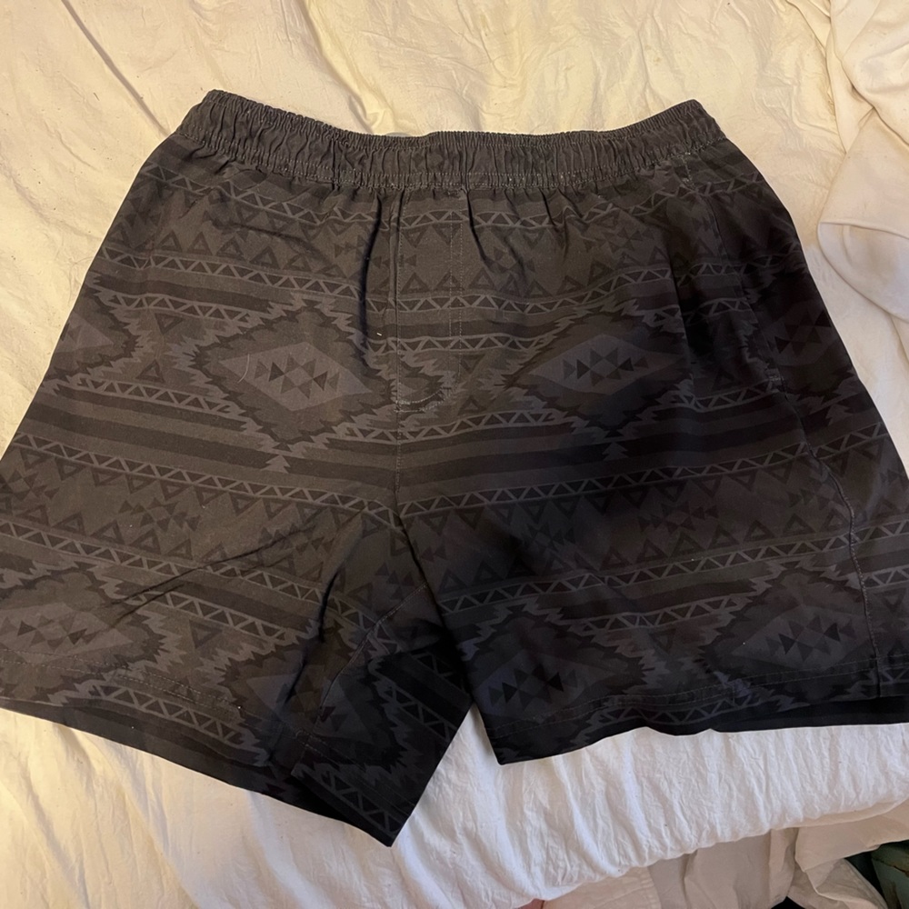 Chubbies Quest sport shorts medium